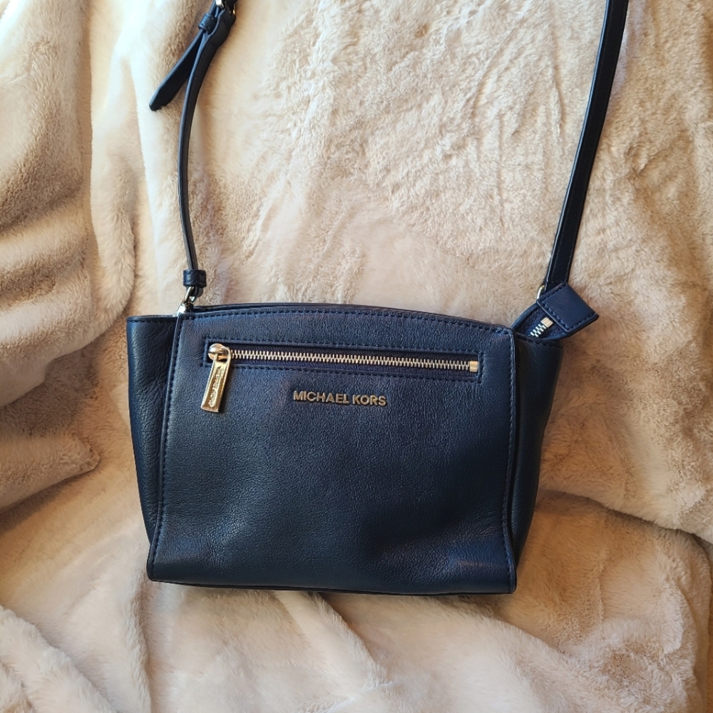 MICHAEL Michael Kors Black Crossbody Bag with Gold Hardware